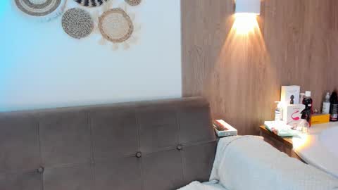 Snapshot of alexaa_swan chatting on March 20, 2026, 8:35 pm alexaa_swan online show from March 20, 2026, 8:35 pm