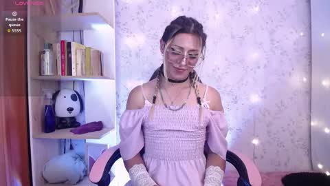 Snapshot of alexaavandercloude chatting on June 5, 2026, 10:26 pm alexaavandercloude online show from June 5, 2026, 10:26 pm
