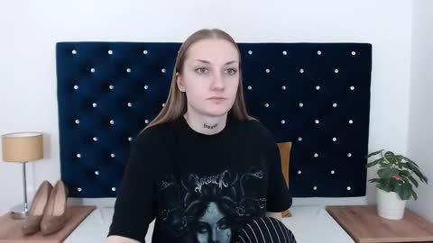 Alexa with big heart 3 online show from January 7, 2025, 3:12 pm
