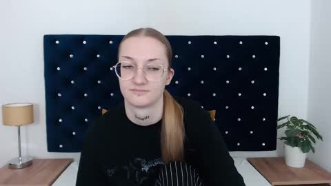 Alexa with big heart 3 online show from January 18, 2025, 12:47 pm