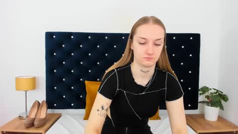 Alexa with big heart 3 online show from March 4, 2025, 12:22 pm