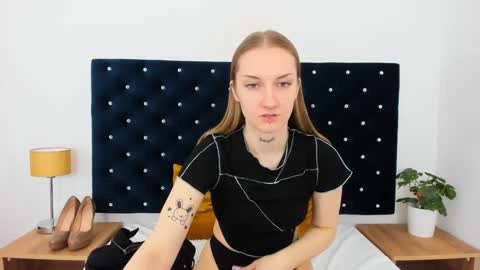 Alexa with big heart 3 online show from March 4, 2025, 3:26 pm