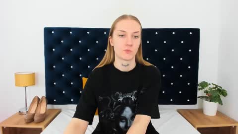 Alexa with big heart 3 online show from March 5, 2025, 4:02 pm