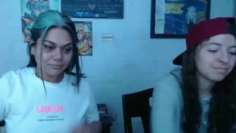 Snapshot of alexablu3 chatting on December 11, 2024, 2:09 am Alexa Blu3 online show from December 11, 2024, 2:09 am