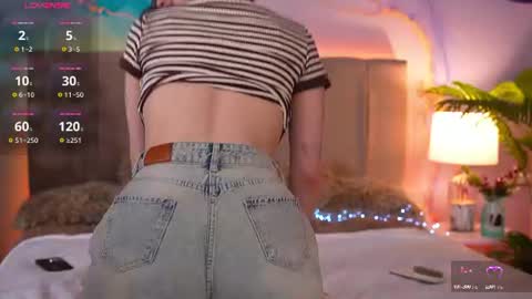 alexafleur online show from June 12, 2026, 1:32 pm