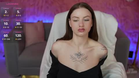 alexafleur online show from June 16, 2026, 6:05 am