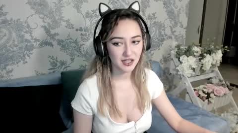 AlexaJang online show from December 6, 2024, 1:33 pm