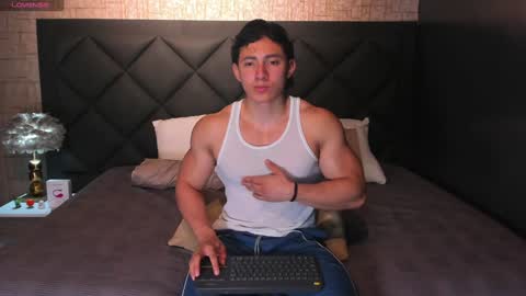 Snapshot of alexander_classy chatting on February 4, 2025, 4:37 am Alex online show from February 4, 2025, 4:37 am
