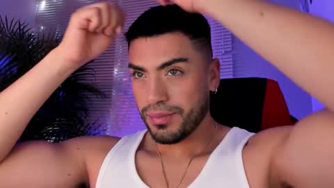 Snapshot of alexander_diiaz chatting on September 17, 2025, 11:56 am Alexander Diaz online show from September 17, 2025, 11:56 am