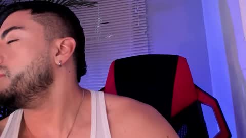 Snapshot of alexander_diiaz chatting on October 11, 2025, 11:42 am Alexander Diaz online show from October 11, 2025, 11:42 am