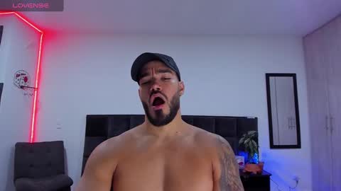 Snapshot of alexander_martines chatting on January 17, 2025, 1:15 am Onlyfansalexmartinezwb  Instagram alexwbmartinez  Twitter martinezcb937 online show from January 17, 2025, 1:15 am