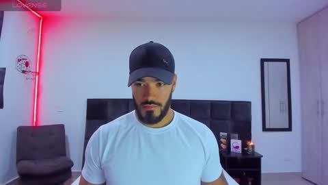 Snapshot of alexander_martines chatting on February 18, 2025, 1:10 am Onlyfansalexmartinezwb  Instagram alexwbmartinez  Twitter martinezcb937 online show from February 18, 2025, 1:10 am