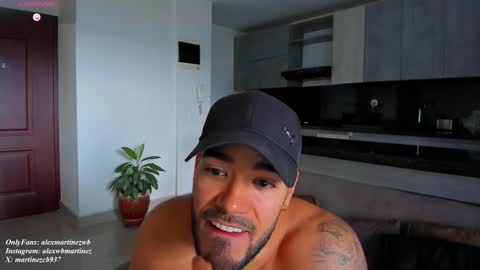 Snapshot of alexander_martines chatting on September 22, 2025, 9:06 pm Onlyfansalexmartinezwb  Instagram alexwbmartinez  Twitter martinezcb937 online show from September 22, 2025, 9:06 pm