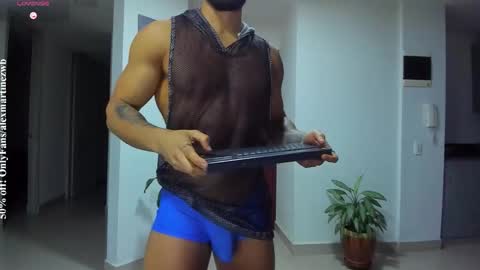 Snapshot of alexander_martines chatting on October 22, 2025, 12:00 am Onlyfansalexmartinezwb  Instagram alexwbmartinez  Twitter martinezcb937 online show from October 22, 2025, 12:00 am