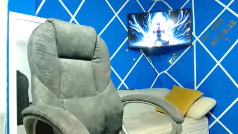 alexander online show from October 12, 2025, 11:26 pm