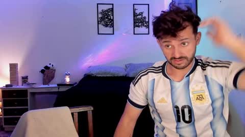 Alexander Jaz online show from September 20, 2025, 11:44 am