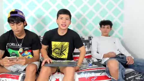 chicos hot online show from December 11, 2024, 7:57 pm