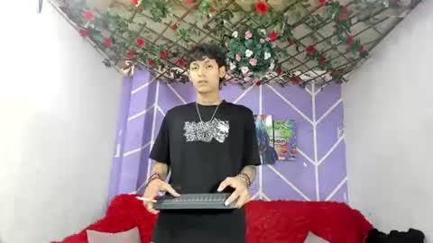 Snapshot of alexandluke1 chatting on July 27, 2026, 1:29 pm chicos hot online show from July 27, 2026, 1:29 pm