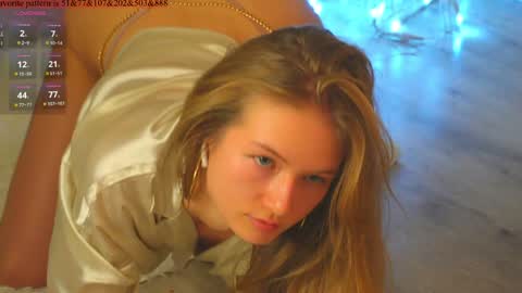 Alexandra Demore online show from January 30, 2025, 10:41 pm