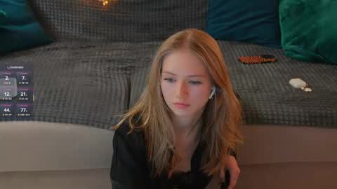 Alexandra Demore online show from February 18, 2025, 2:38 am