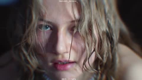 Alexandra Demore online show from September 12, 2025, 7:58 pm