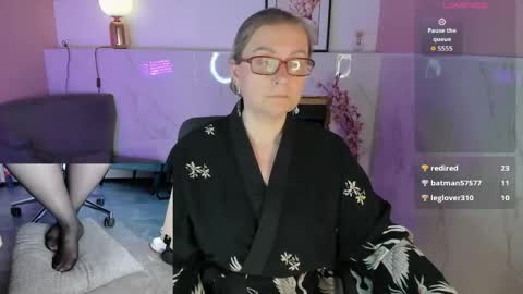 Alexandra online show from May 9, 2026, 2:17 am