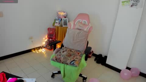 Alexandra Independent model online show from September 17, 2025, 6:48 am