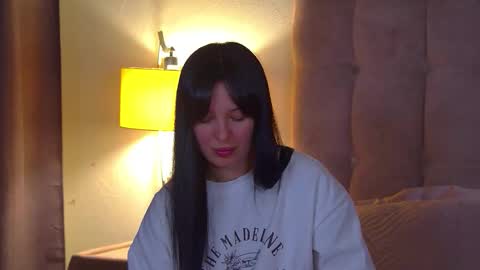 AlexandraBloom online show from March 22, 2026, 6:33 pm