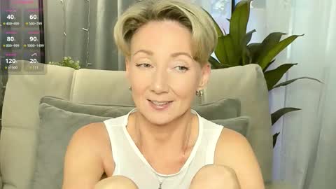 Snapshot of alexandrafix chatting on October 3, 2025, 12:46 pm Alexandra online show from October 3, 2025, 12:46 pm