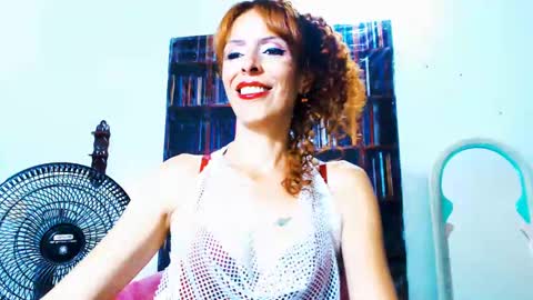 alexandra online show from October 7, 2025, 8:39 pm