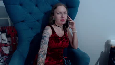 Snapshot of alexandrazaryanova chatting on December 31, 2024, 9:17 pm Alexandra online show from December 31, 2024, 9:17 pm