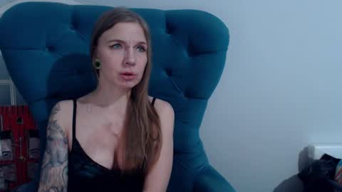 Snapshot of alexandrazaryanova chatting on February 2, 2025, 6:53 pm Alexandra online show from February 2, 2025, 6:53 pm