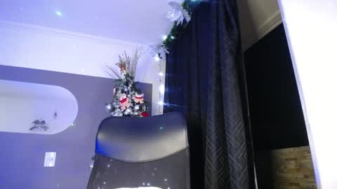 Snapshot of alexandrolovee chatting on December 4, 2024, 9:18 am Alexandro online show from December 4, 2024, 9:18 am
