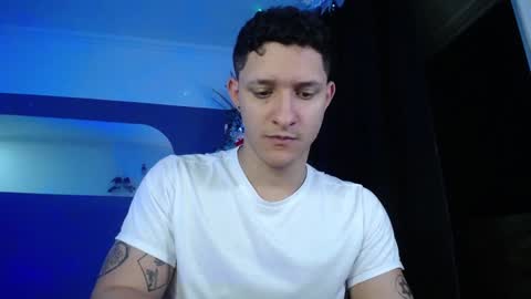 Snapshot of alexandrolovee chatting on December 5, 2024, 9:17 am Alexandro online show from December 5, 2024, 9:17 am