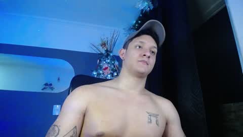 Snapshot of alexandrolovee chatting on December 14, 2024, 9:18 am Alexandro online show from December 14, 2024, 9:18 am