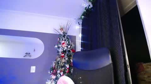 Snapshot of alexandrolovee chatting on December 22, 2024, 9:11 am Alexandro online show from December 22, 2024, 9:11 am