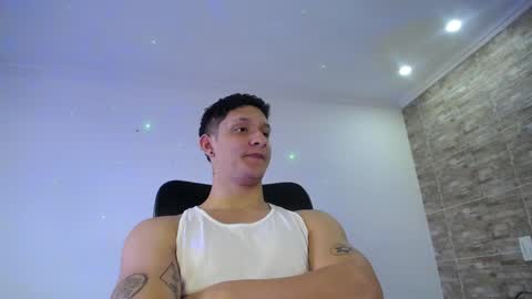 Snapshot of alexandrolovee chatting on January 9, 2025, 11:58 am Alexandro online show from January 9, 2025, 11:58 am