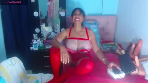 Snapshot of alexaqueenn chatting on May 16, 2026, 11:46 pm alexaqueenn online show from May 16, 2026, 11:46 pm