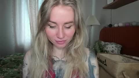 Snapshot of alexarush chatting on June 9, 2026, 5:24 pm alexarush online show from June 9, 2026, 5:24 pm