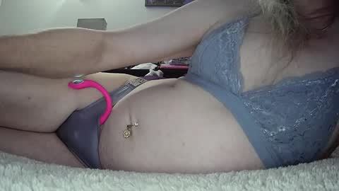 Snapshot of alexassts chatting on November 18, 2025, 10:03 pm alexass online show from November 18, 2025, 10:03 pm