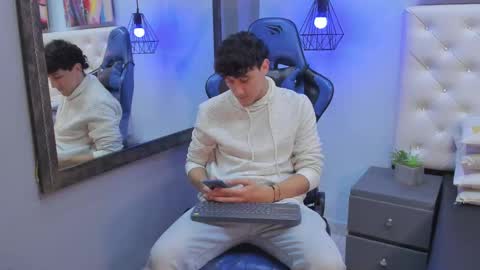 Alex online show from January 29, 2025, 3:01 am