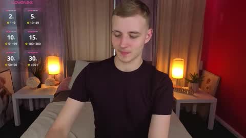 alexcolee online show from March 22, 2026, 1:58 pm