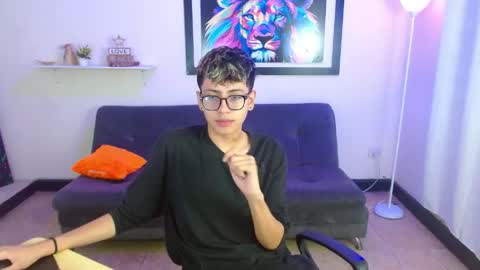 Snapshot of alexcum_18 chatting on April 16, 2026, 1:56 pm alex online show from April 16, 2026, 1:56 pm