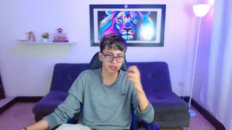 Snapshot of alexcum_18 chatting on April 27, 2026, 2:04 pm alex online show from April 27, 2026, 2:04 pm