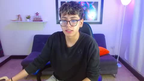 Snapshot of alexcum_18 chatting on April 28, 2026, 2:00 pm alex online show from April 28, 2026, 2:00 pm