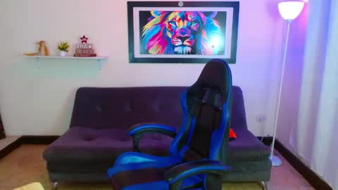 Snapshot of alexcum_18 chatting on May 11, 2026, 2:45 pm alex online show from May 11, 2026, 2:45 pm