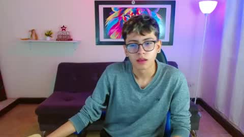 Snapshot of alexcum_18 chatting on May 12, 2026, 1:52 pm alex online show from May 12, 2026, 1:52 pm