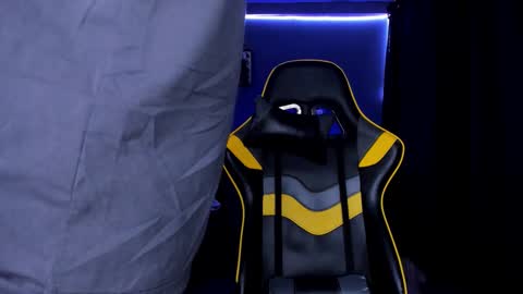 alexgiraldo__ online show from September 15, 2025, 10:59 am