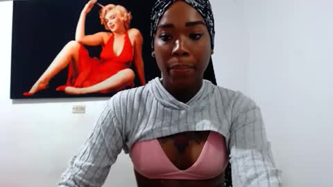 Snapshot of alexia_sinclaire24 chatting on March 23, 2026, 12:03 am alexia_sinclaire24 online show from March 23, 2026, 12:03 am