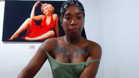 Snapshot of alexia_sinclaire24 chatting on April 8, 2026, 12:10 am alexia_sinclaire24 online show from April 8, 2026, 12:10 am